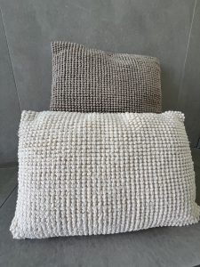 ⁦כרית מלבנית נעימה⁩ – תמונה ⁦3⁩