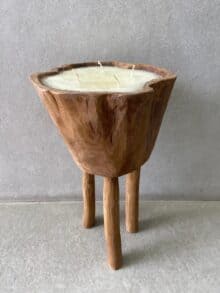 ⁦נר ענק על רגליים⁩ – תמונה ⁦3⁩