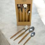 סכום לשמונה סועדים