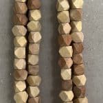 שרשרת חרוזים מעץ