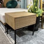 שידת לילה עץ טבעי - מגירה אחת