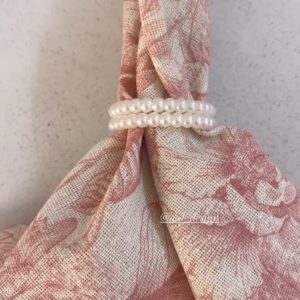 ⁦סט מפיות פרחוניות - ורוד / כחול / בז' / ירוק⁩ – תמונה ⁦5⁩