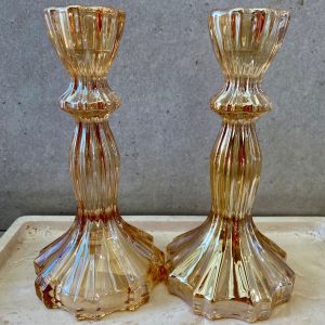 ⁦זוג פמוטי זכוכית - אמבר⁩ – תמונה ⁦4⁩