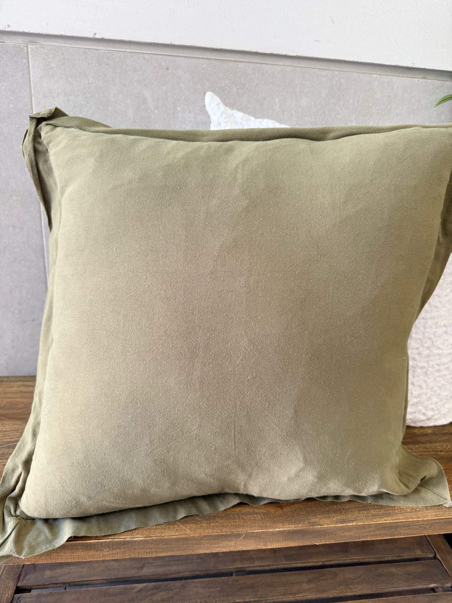 כריץ ירוק זית (3) כרית ירוק זית – תמונה 5