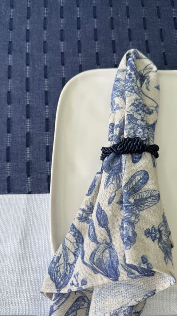 ⁦מארז סידור שולחן - כחול עמוק⁩ – תמונה ⁦4⁩