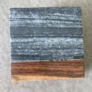 ⁦תחתיות שיש ועץ - אפור⁩ – תמונה ⁦3⁩