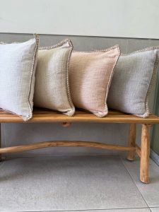 ⁦כרית מסגרת יוטה - 4 צבעים לבחירה⁩ – תמונה ⁦2⁩