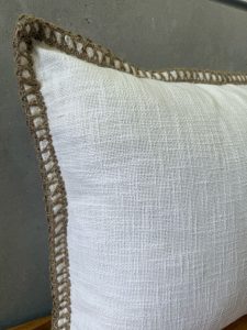 ⁦כרית מסגרת יוטה - 4 צבעים לבחירה⁩ – תמונה ⁦8⁩