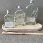 מפיצי ריח בבקבוק זכוכית עם פרחים