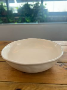 ⁦קערה לבנה גדולה מקרמיקה⁩ – תמונה ⁦5⁩