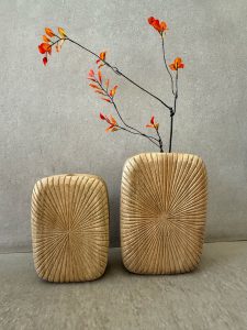 ⁦אגרטל עץ מחורץ טבעי⁩ – תמונה ⁦3⁩