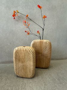 אגרטל עץ מחורץ טבעי