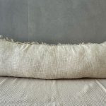 כרית אליס מאורכת סיומת פרומה - שמנת