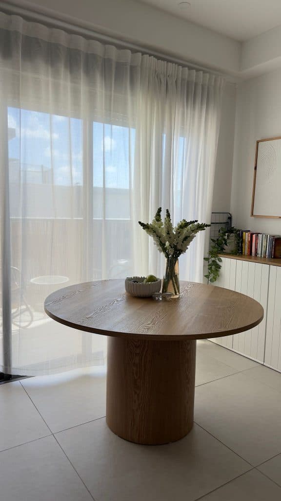 ⁦שולחן אוכל עגול מעץ⁩ – תמונה ⁦8⁩