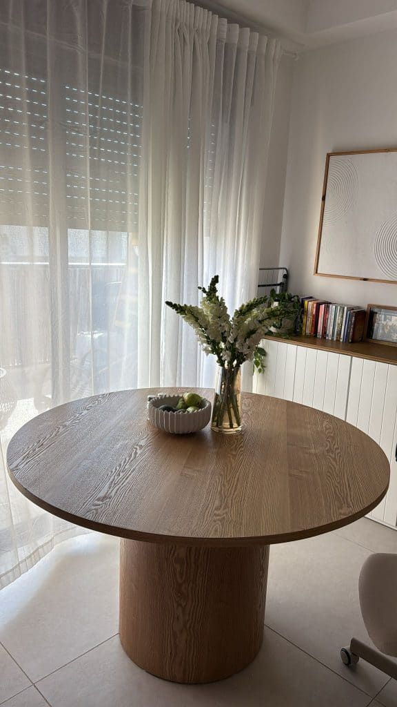 ⁦שולחן אוכל עגול מעץ⁩ – תמונה ⁦6⁩