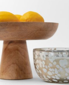 ⁦מגש עץ עגול על רגל⁩ – תמונה ⁦10⁩