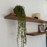 מדף צף מעץ מלא