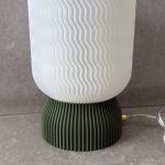 מנורת שולחן גלים - בסיס ירוק