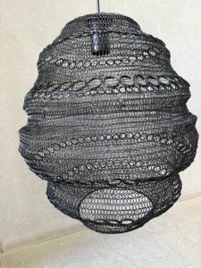 ⁦מנורת רשת שחורה עגולה⁩ – תמונה ⁦5⁩