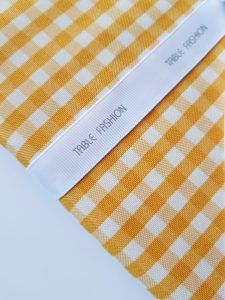 ⁦מפת שולחן משבצות - צהוב⁩ – תמונה ⁦4⁩