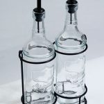 זוג בקבוקי זכוכית לשמן