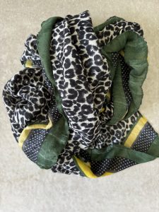 ⁦צעיף שיק חברבורות נמר⁩ – תמונה ⁦4⁩