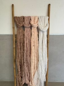 צעיף אופנתי במגוון צבעים