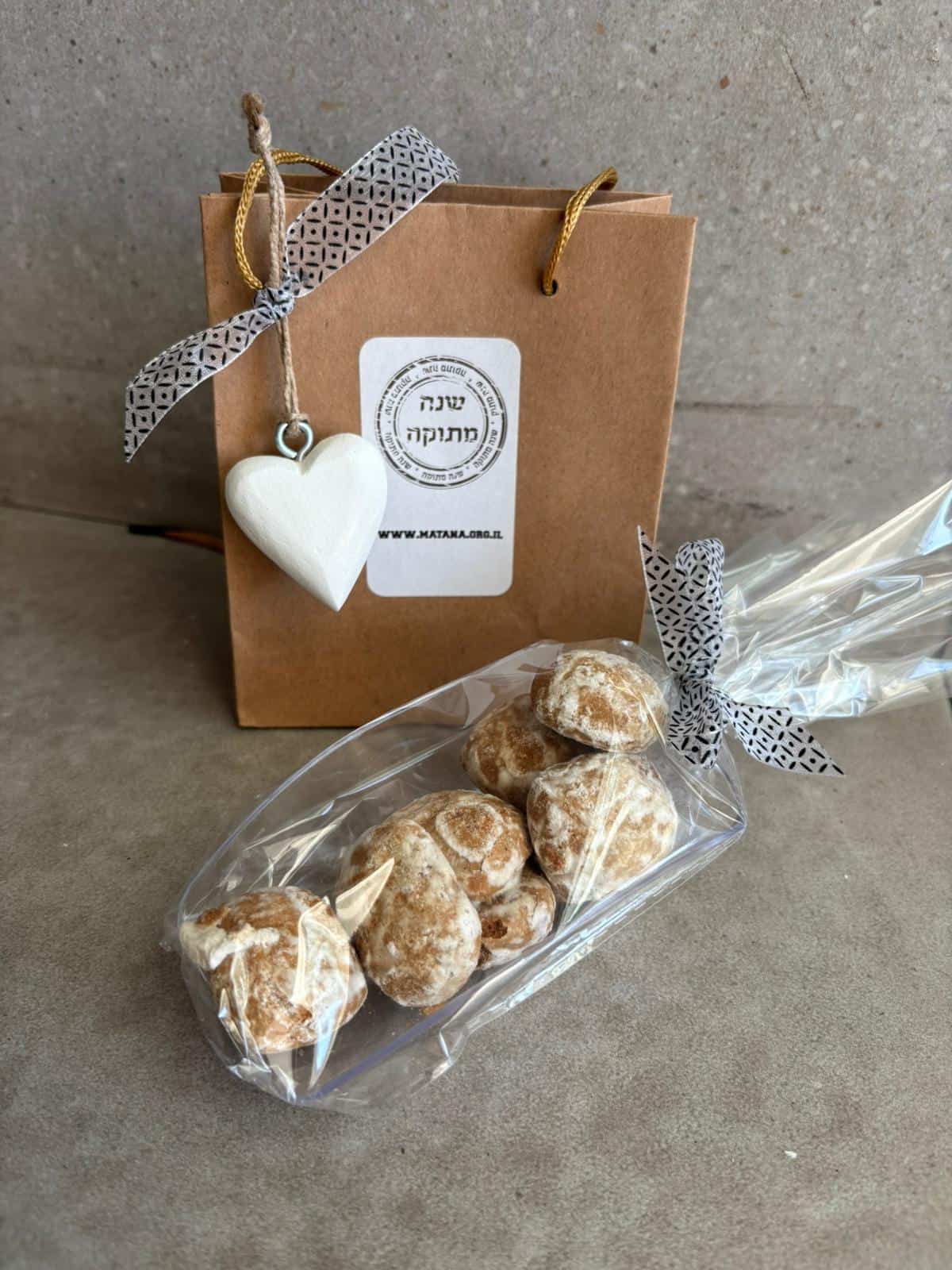 מארז כף של מתיקות (4) מארז מתנה כף של מתיקות – תמונה 1