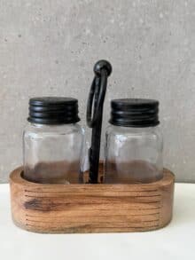 ⁦סט מלח פלפל עם מעמד עץ⁩ – תמונה ⁦2⁩
