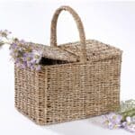 סלסלת פיקניק קלועה