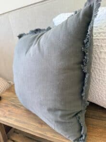 כרית איידן אפורה – תמונה 3