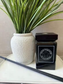 מפיץ ריח בבקבוק זכוכית שחור מרובע – תמונה 5