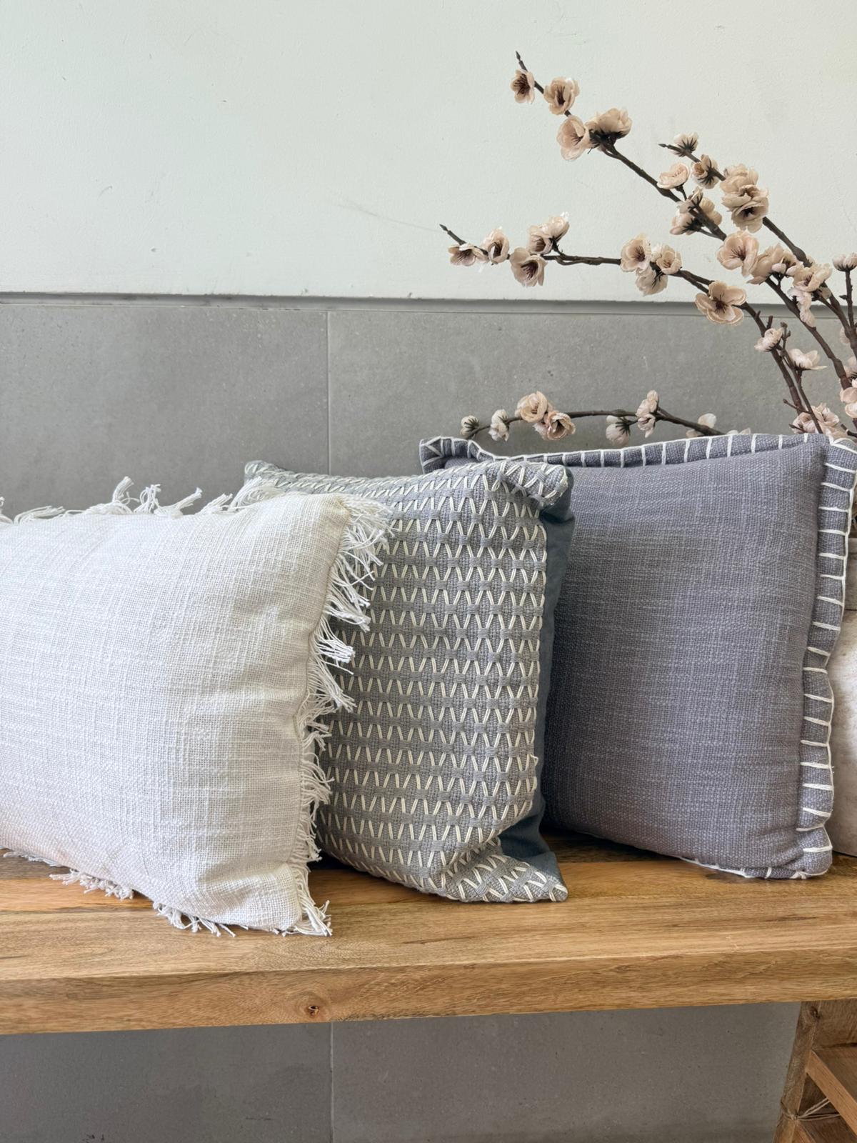 סט כריות גריי (4) סט כריות לייט גריי – תמונה 1