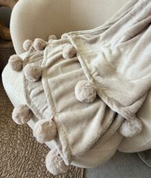 ⁦כירבולית פונפונים בז'⁩ – תמונה ⁦4⁩