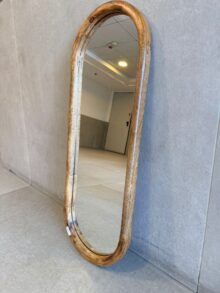 מראה אובלית עץ לקיר