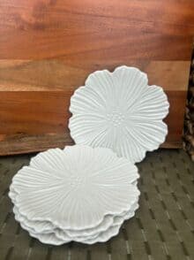 סט צלחות פרח